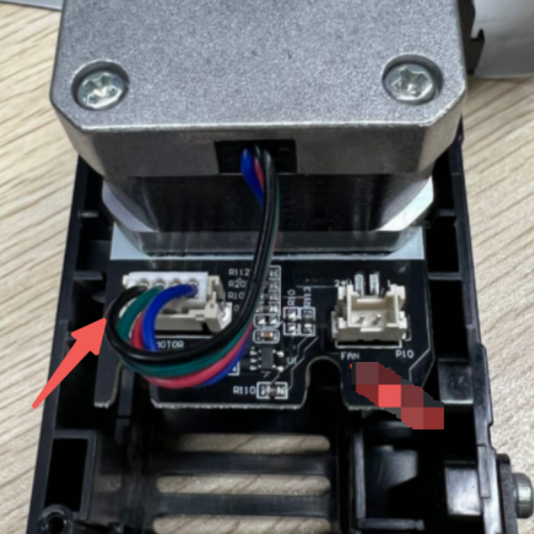 j1_extruder_motor_cable.png